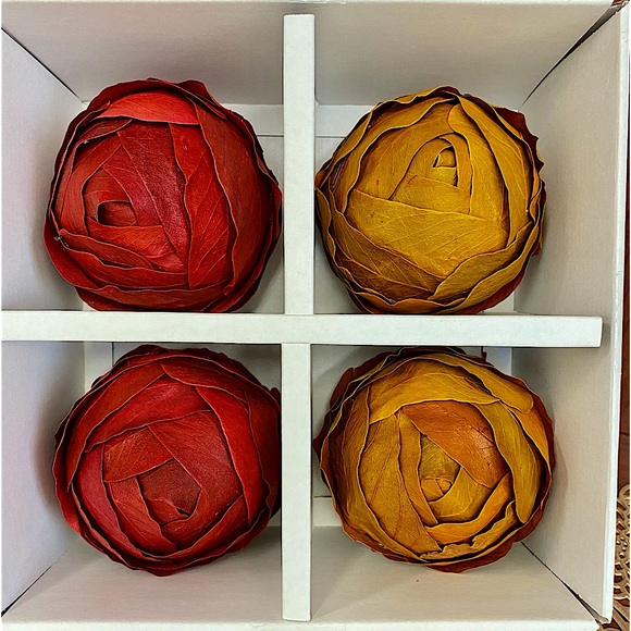 Autum Leaves 🍂🍃🍁 Decorative Spheres - Picture 4 of 4